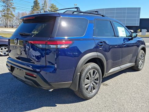 New 2026 Nissan Pathfinder SV image 4