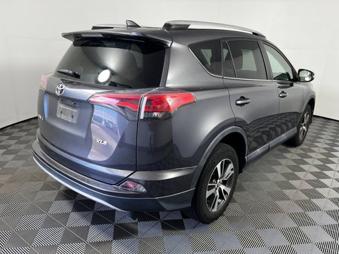 Used 2016 Toyota RAV4 XLE FWD image 5