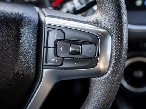 Used 2025 Chevrolet Blazer LT image 28