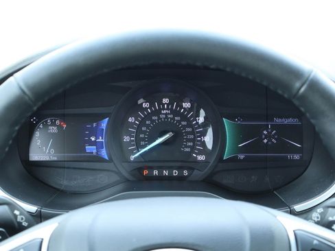 Used 2017 Ford Edge Titanium w/ Equipment Group 301A image 18