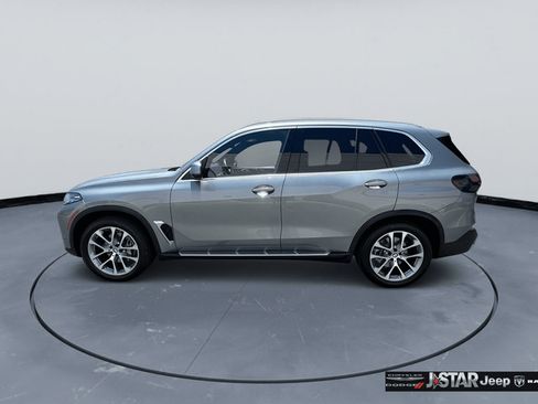 Used 2025 BMW X5 xDrive40i w/ Climate Comfort Package AWD/4WD image 8