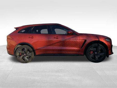 Certified 2022 Jaguar F-PACE SVR image 5