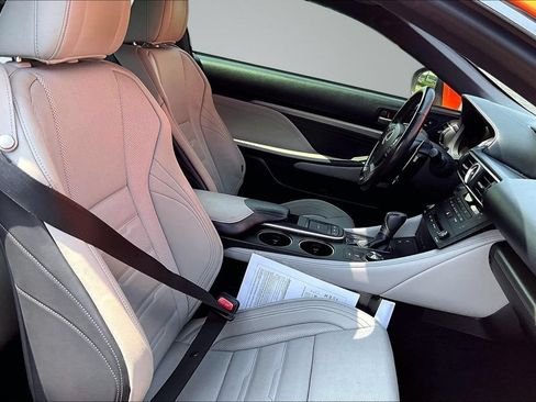 Used 2016 Lexus RC 200t RWD image 7