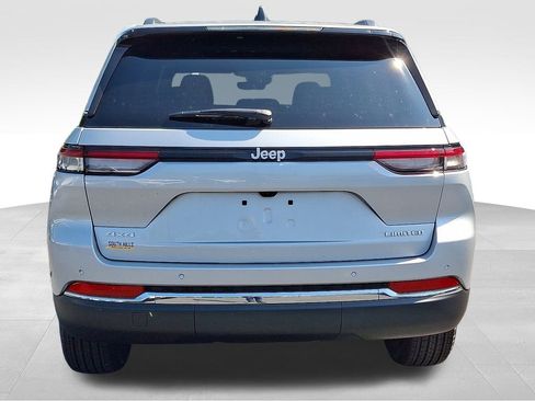 New 2025 Jeep Grand Cherokee Limited image 6