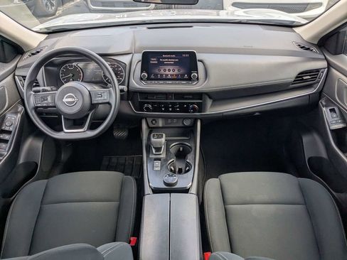 Used 2024 Nissan Rogue S AWD/4WD image 15