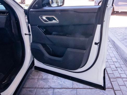 New 2026 Land Rover Range Rover Velar Dynamic SE image 41