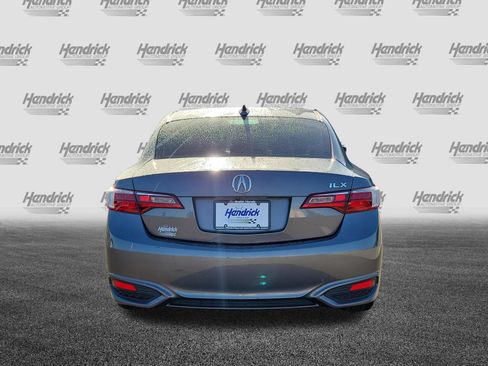 Used 2018 Acura ILX FWD image 6