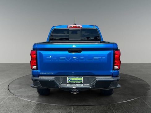 Used 2024 Chevrolet Colorado Z71 w/ Z71 Convenience Package 2 AWD/4WD image 8