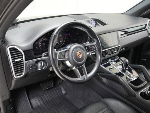 Used 2019 Porsche Cayenne image 31