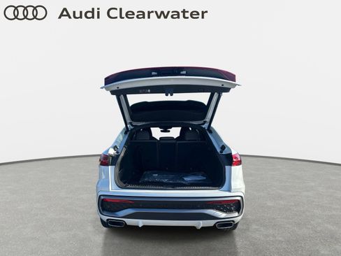 Used 2025 Audi Q5 Premium Plus w/ Premium Plus AWD/4WD image 9
