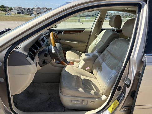 Used 2005 Lexus ES 330 FWD image 9