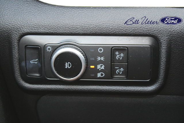 Used 2024 Ford Explorer XLT w/ Equipment Group 202A RWD image 21