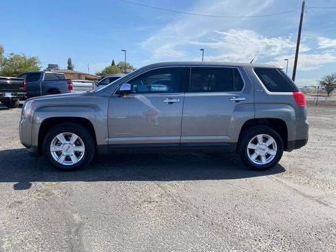 Used 2012 GMC Terrain SLE w/ LPO, Chrome Package FWD image 3
