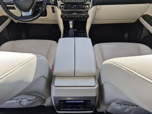 Used 2023 Lexus GX 460 Luxury w/ Sport Design Package AWD/4WD image 26