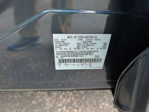 Certified 2024 Ford Edge Titanium w/ Equipment Group 301A AWD/4WD image 35