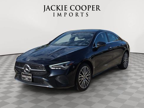 Used 2025 Mercedes-Benz CLA 250 image 1