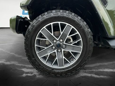 Used 2024 Jeep Wrangler High Altitude AWD/4WD image 15
