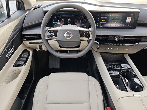Certified 2025 Nissan Murano SV AWD/4WD image 13