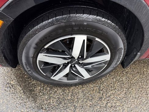 Certified 2023 Kia Sorento S image 16