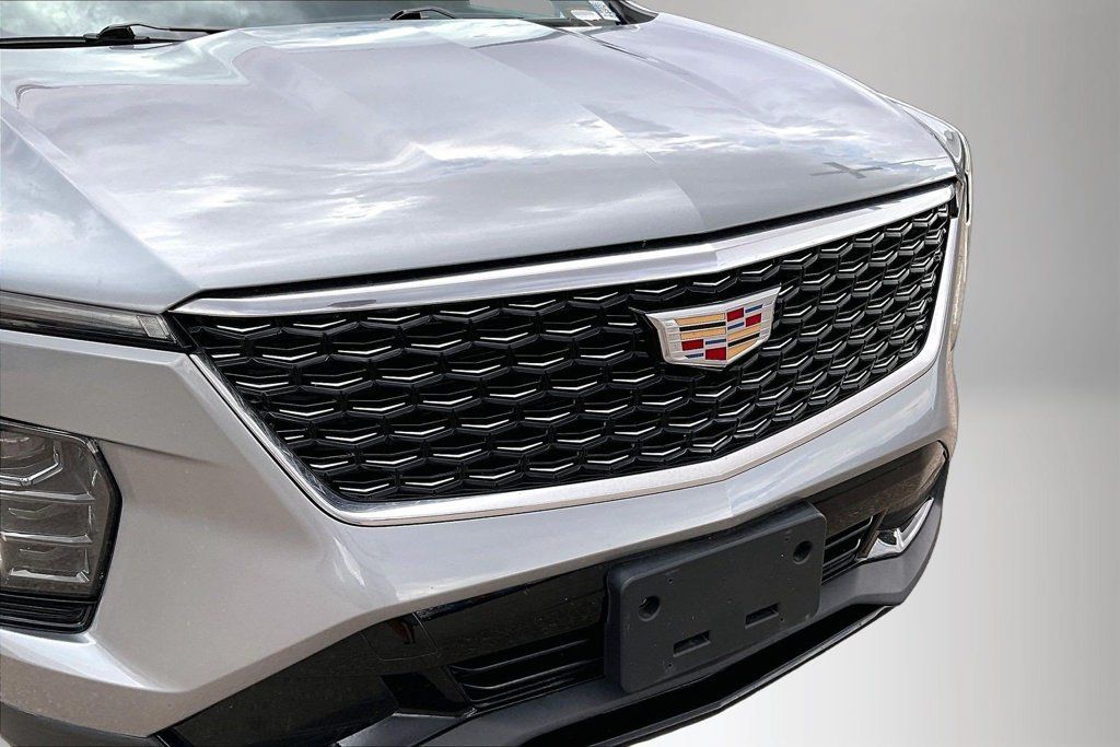 Used 2024 Cadillac XT4 Premium Luxury AWD/4WD image 30