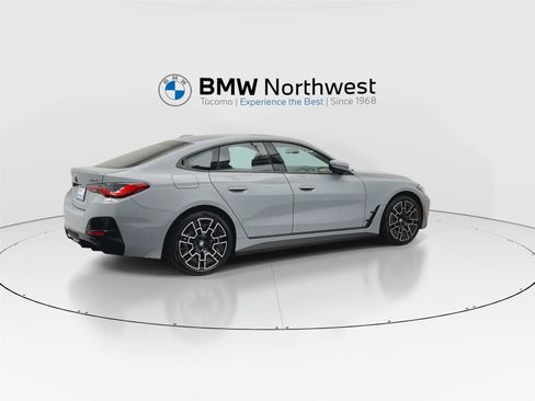 Used 2026 BMW i4 xDrive40i w/ M Sport Package AWD/4WD image 3