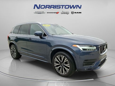 Used 2022 Volvo XC90 T5 Momentum w/ Climate Package AWD/4WD image 1