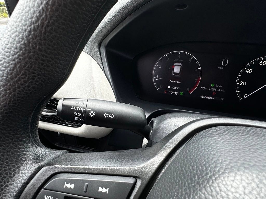 Used 2024 Honda HR-V LX image 33