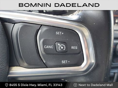 Used 2022 Jeep Wrangler Unlimited Sahara image 18