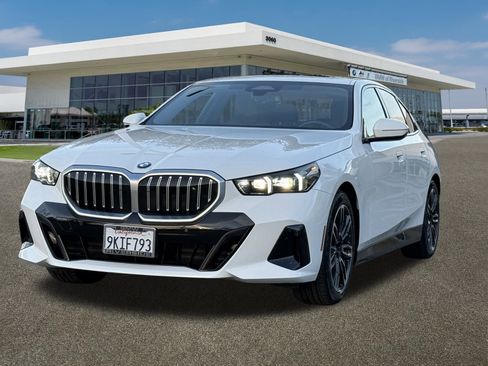 Certified 2024 BMW 530i w/ M Sport Package image 4