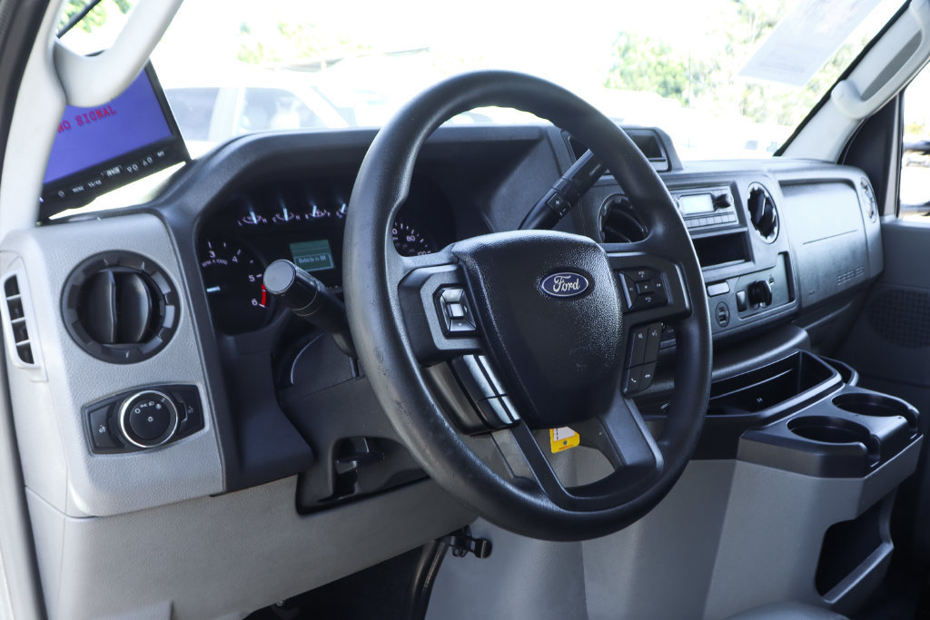 Used 2022 Ford E-450 and Econoline 450 Super Duty w/ Power Windows & Locks Group RWD image 16