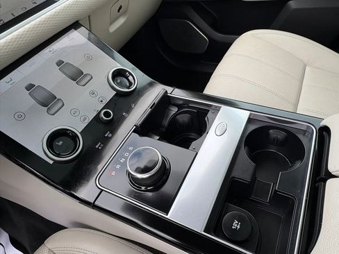 Used 2019 Land Rover Range Rover Velar R-Dynamic SE AWD/4WD image 20