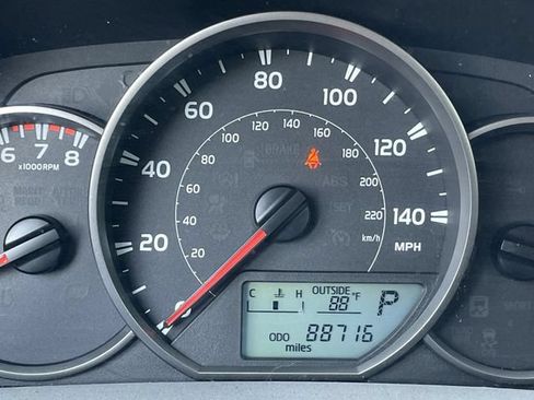 Used 2016 Toyota RAV4 LE FWD image 15
