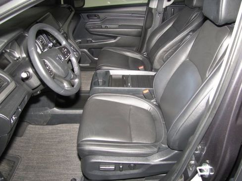 Certified 2023 Honda Odyssey EX-L image 10