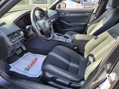 Used 2023 Honda Civic Sport image 9