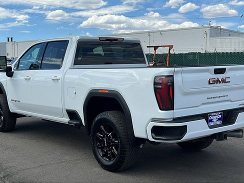 Certified 2025 GMC Sierra 2500 AT4 AWD/4WD image 8