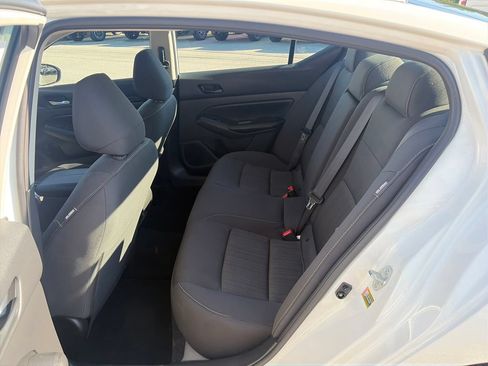 Used 2025 Nissan Altima 2.5 SV AWD/4WD image 24