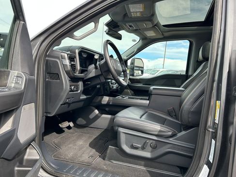 Used 2026 Ford F350 Lariat w/ Black Appearance Package AWD/4WD image 10