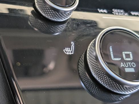 Used 2025 INFINITI QX60 Pure image 37