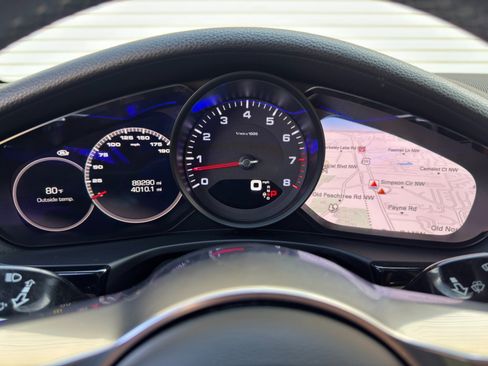 Used 2019 Porsche Panamera RWD image 18