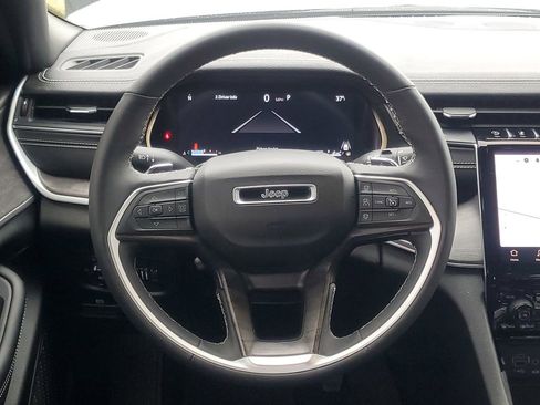 Used 2024 Jeep Grand Cherokee L Limited w/ Luxury Tech Group II image 33