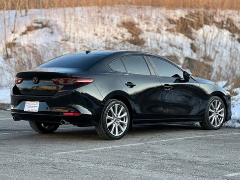 Used 2020 MAZDA MAZDA3 AWD Sedan w/ Preferred Package image 8