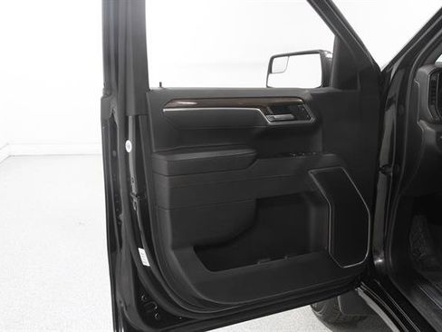 Used 2026 Chevrolet Silverado 1500 LT AWD/4WD image 4