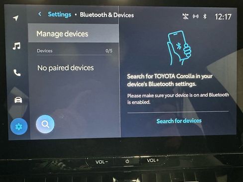 Used 2025 Toyota Corolla SE w/ SE Premium Package image 30