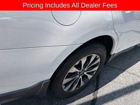 Used 2017 Subaru Outback 2.5i Limited AWD/4WD image 11