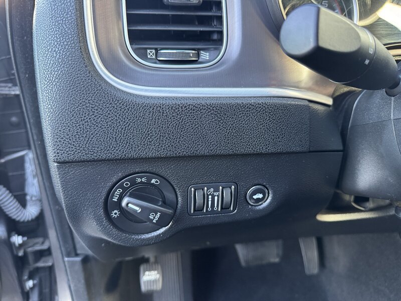 Used 2022 Dodge Charger R/T RWD image 26