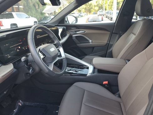 Certified 2025 Audi Q5 Premium Plus w/ Premium Plus AWD/4WD image 24