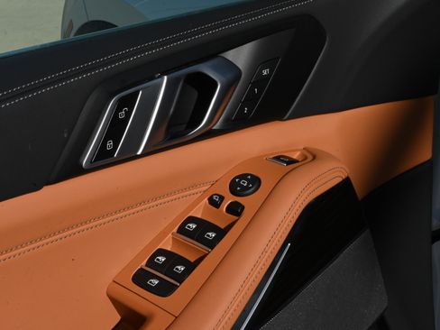 Certified 2025 BMW X5 xDrive40i w/ Premium Package image 27