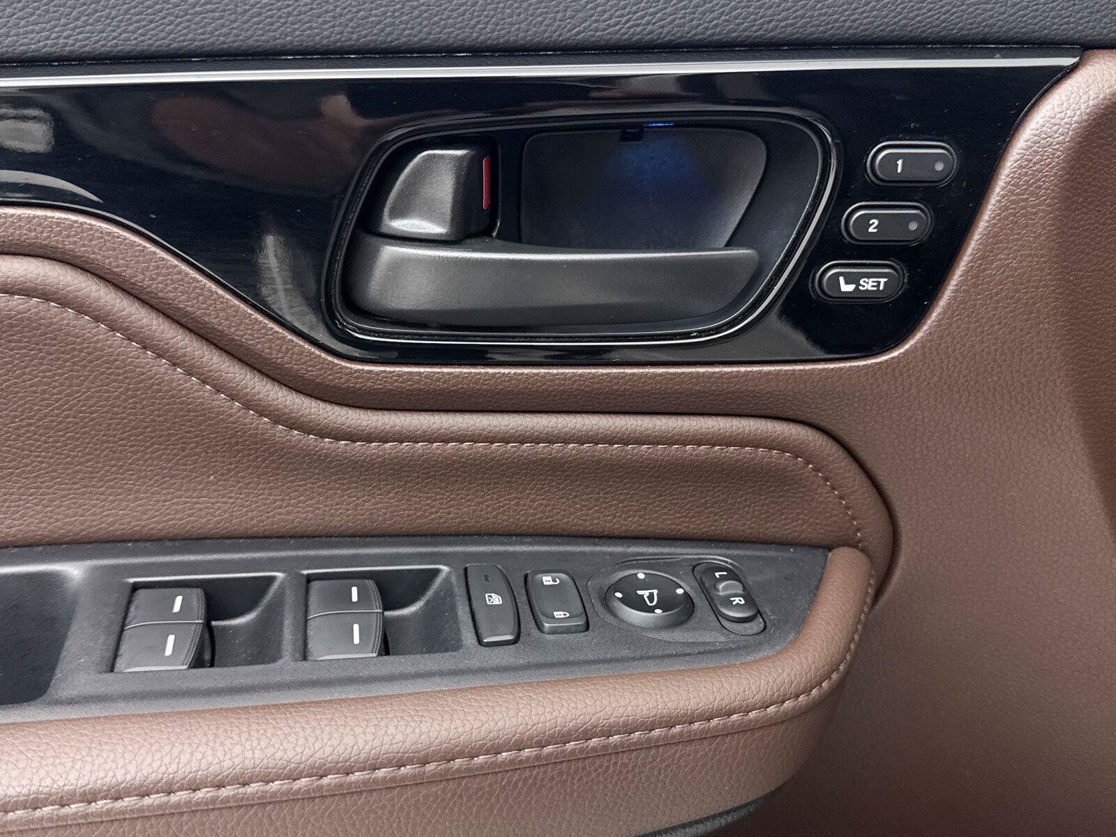 Used 2025 Honda Odyssey Touring image 28