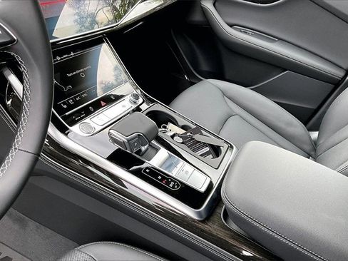 New 2026 Audi Q8 Premium Plus image 23