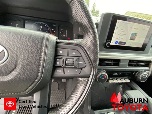 Certified 2025 Toyota Tacoma SR5 AWD/4WD image 38